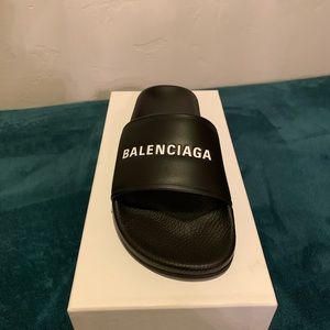 Balenciaga Logo Pool Slide - Black